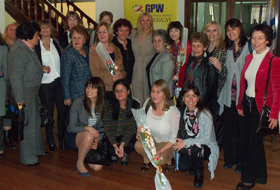 global-peace-women-begins-2014-lecture-series-in-uruguay